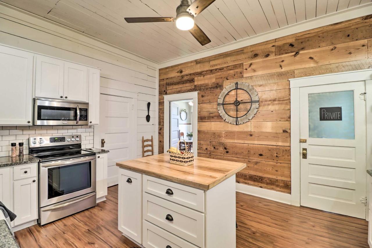 Historic Mountain Home Haven With Large Yard! Exterior foto